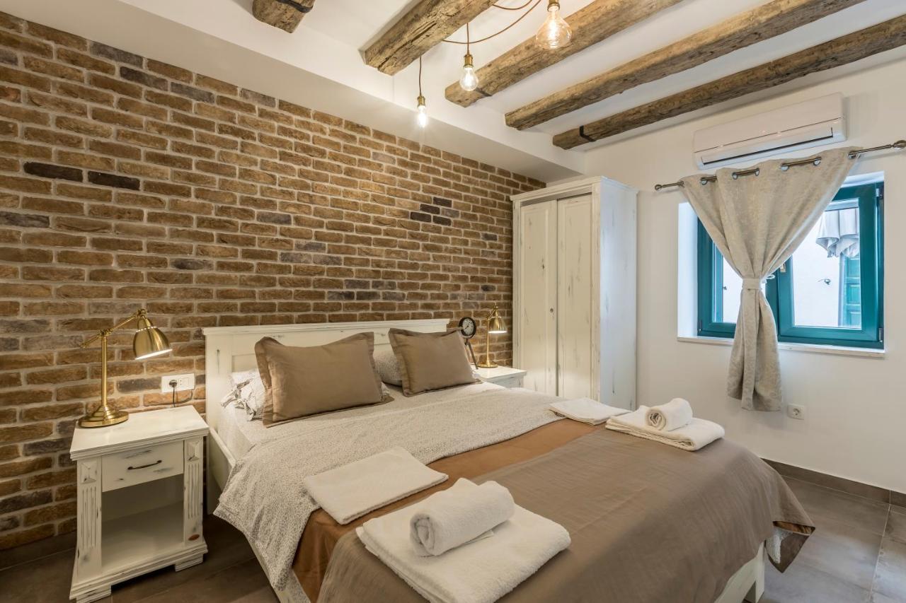 Studio Apartments Insula Спліт Екстер'єр фото